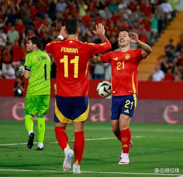 ayx世界杯2026-AC米兰鏖战阿森纳，奥亚尔萨瓦尔统治全场