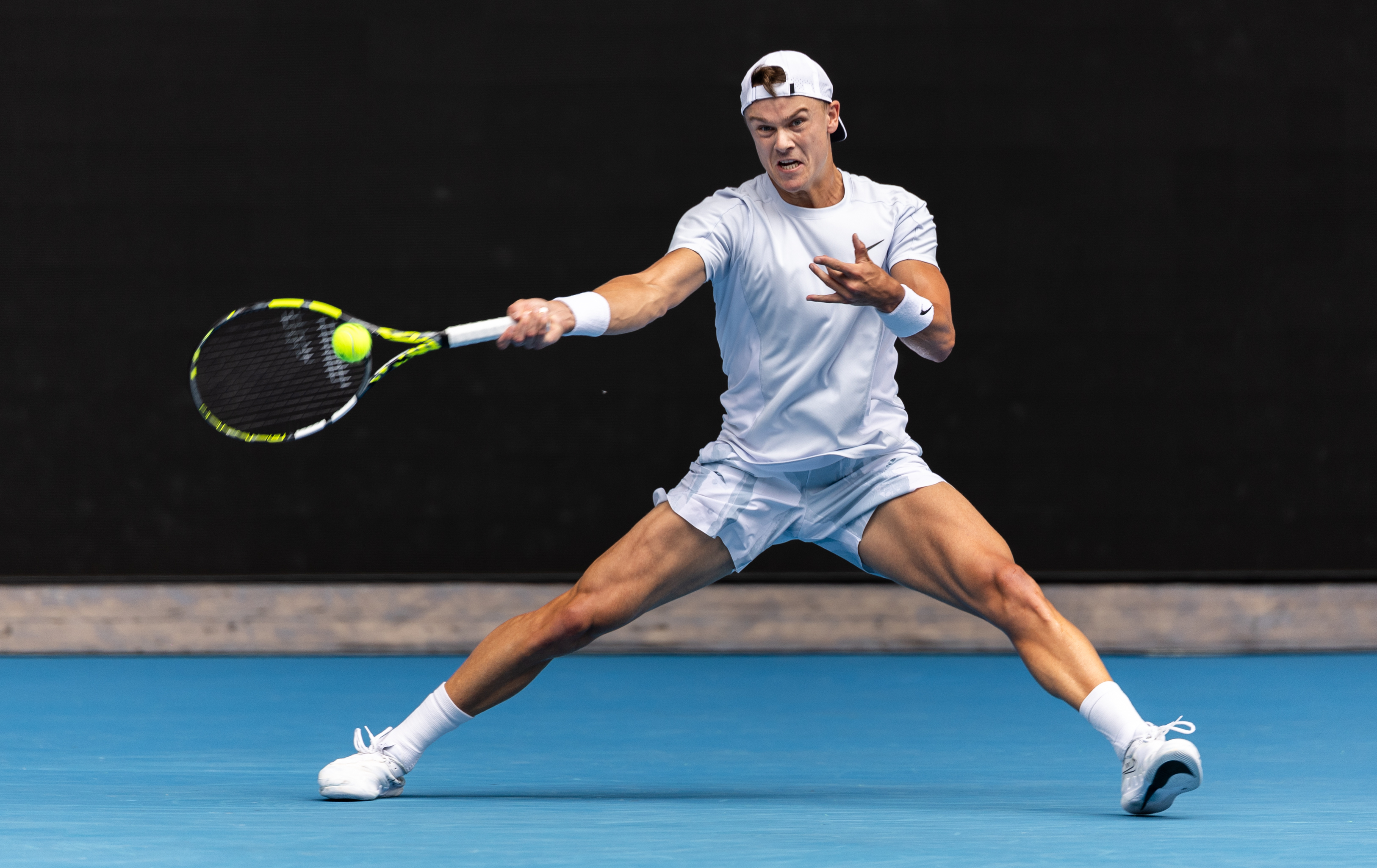 拉沃尔杯轻取澳网，辛纳状态火热